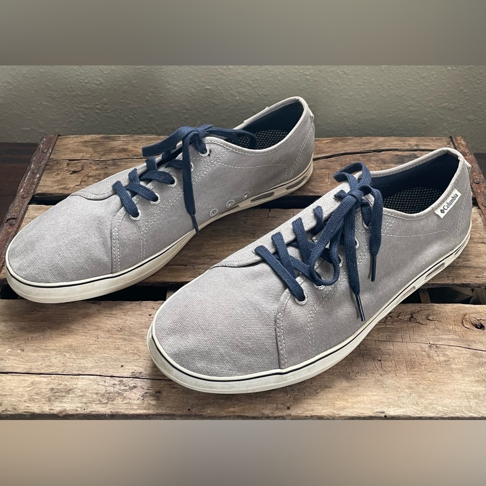 Columbia Men’s Lace Up Deck Shoes
Size 11